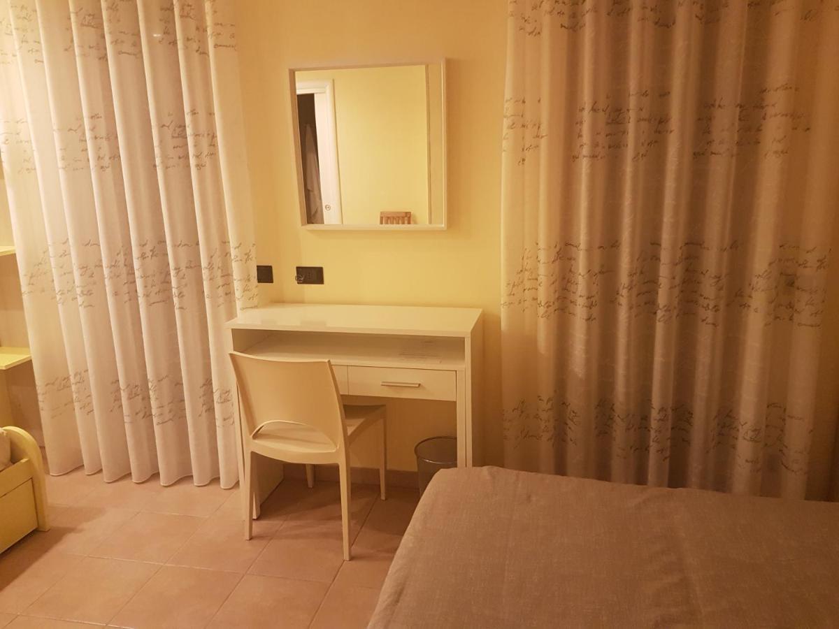 B&B Mary Grace Rossano Stazione Zewnętrze zdjęcie